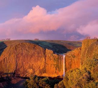 Hike the North Table Mountain Ecological Reserve