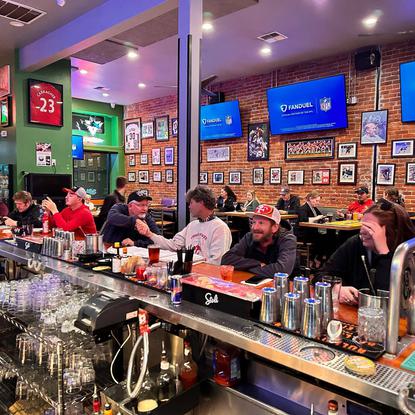 Bellas Sports Pub