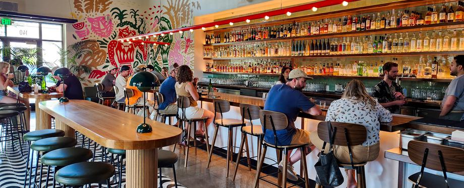 Roselle Bar and Lounge bar