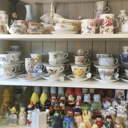 attic-treasures-antiques-tea-cups_paradise-ca