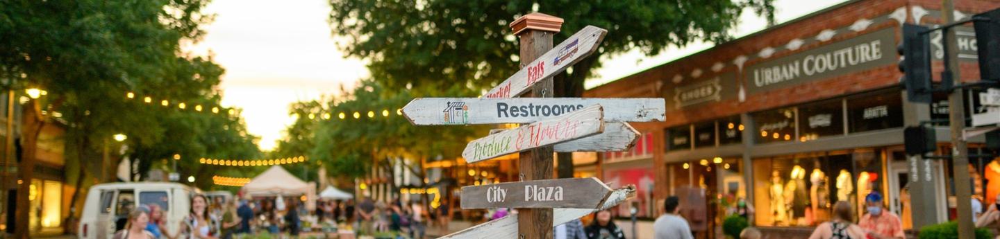 thursday-night-market-2021-sign-downtown-chico-ca