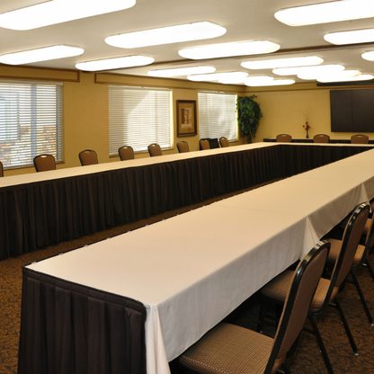 oxford-suites-chico-meetings-meeting-rooms-interior-butte-county-ca