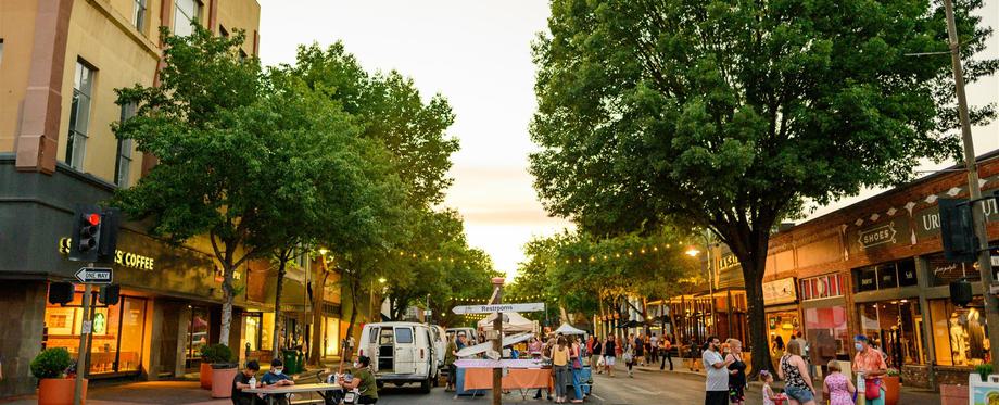 thursday-night-market-downtown-chico-ca-2021